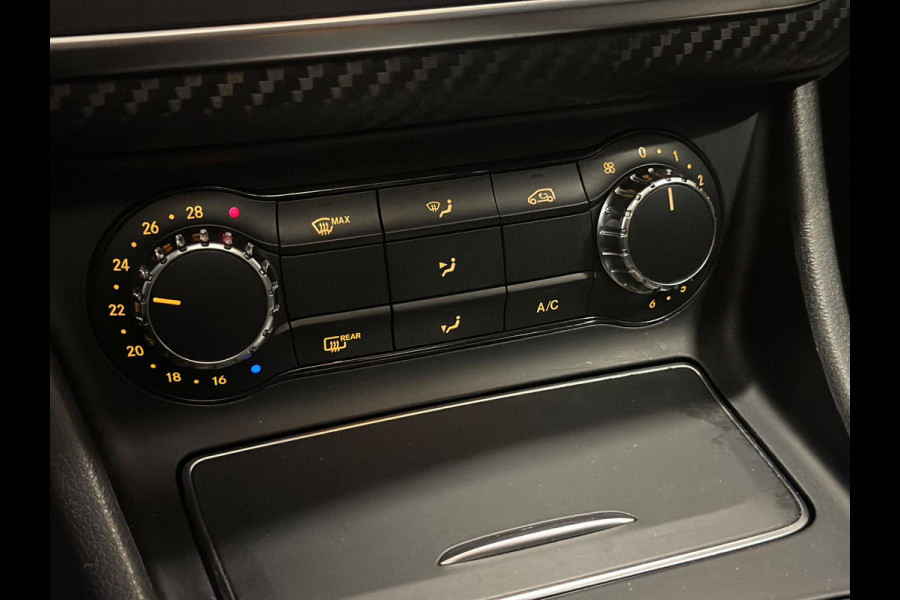 Mercedes-Benz A-Klasse 250 Sport AMG|PANO|LEDER|SFEER!