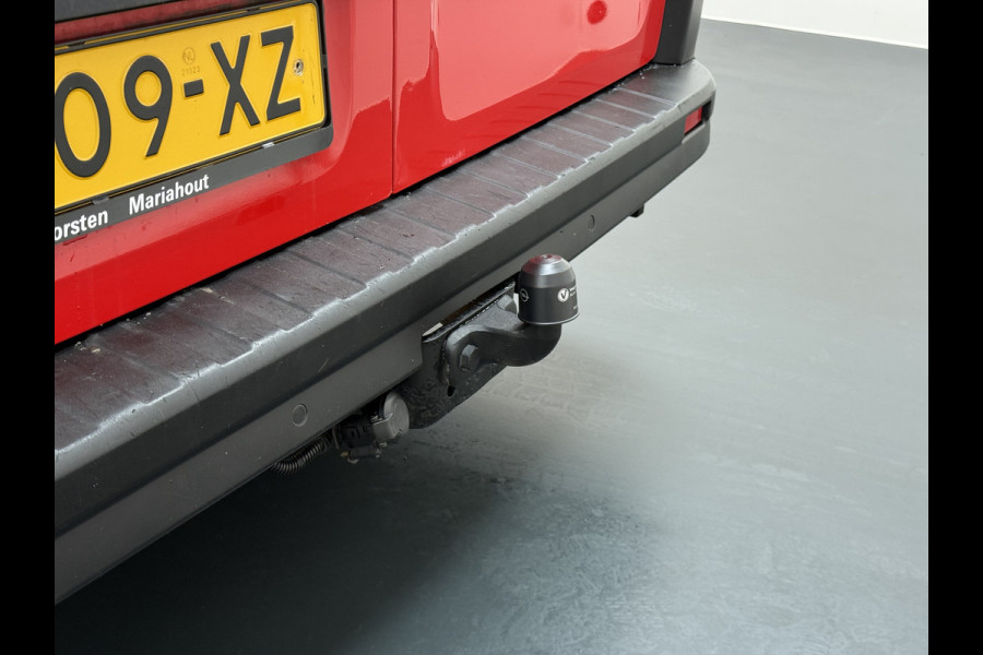 Opel Vivaro D 126PK 5-Pers- D.C Navi Camera Dubbele Cabine EURO 6 Pdc L2H1 Airco Trekhaak Cruise Control Sport EcoFlex 1.6CDTI Betonplex Vloer Wandbetimmering Schuifdeur Keurige Bus ! 1e Eigenaar Origineel Nederlandse Auto 2.000 trekvermogen