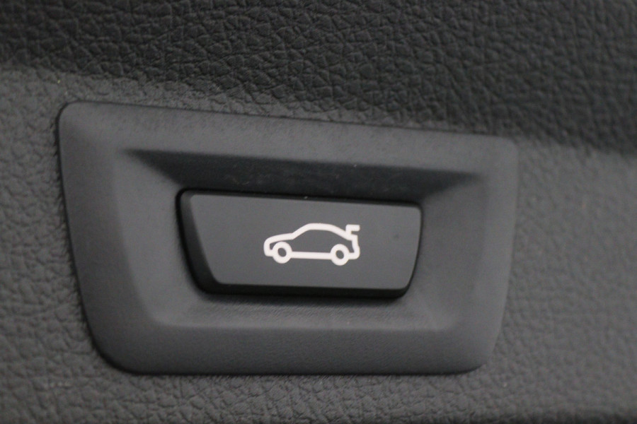 BMW 4 Serie Gran Coupé 418i Executive Edition Climate, Camera, Cruise, Navigatie, Trekhaak, Standkachel, DAB, LED, 18''