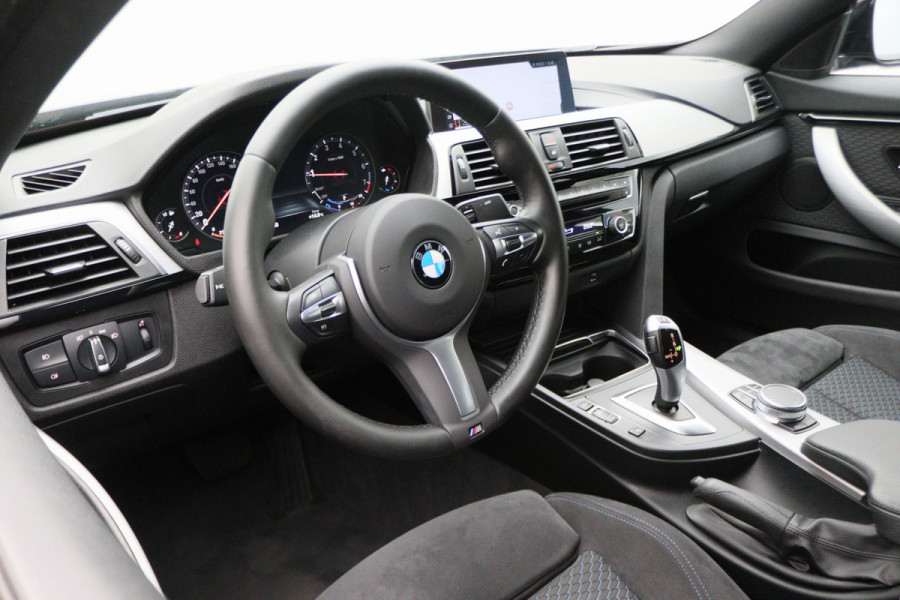 BMW 4 Serie Gran Coupé 418i Executive Edition Climate, Camera, Cruise, Navigatie, Trekhaak, Standkachel, DAB, LED, 18''