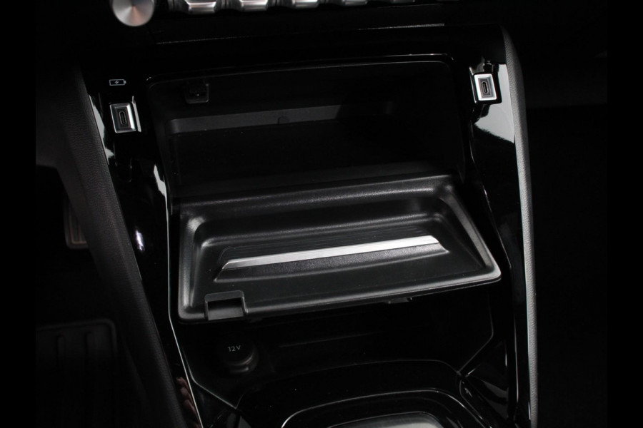 Peugeot 2008 1.2 Hybrid 136 pk Automaat Allure | Navigatie | Apple Carplay/Android Auto | Climate Control | Dab | Led | Parkeer sensoren | Cruise Control | Stoelverwarming