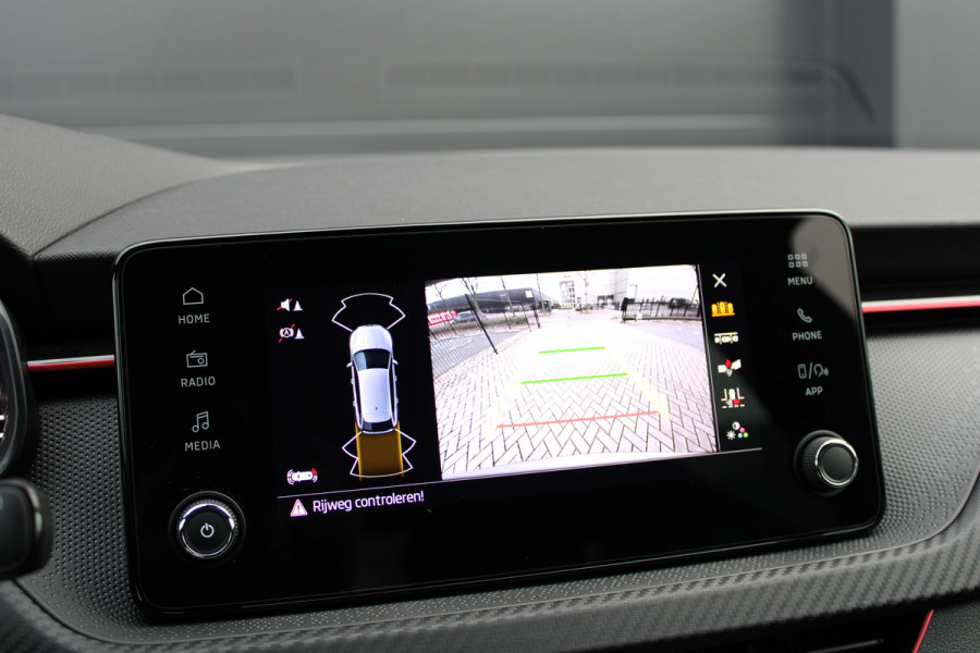 Škoda SCALA 1.5 TSI Monte Carlo | BTW | PANO | STOEL+STUURVERWARMING | ACC | CAMERA |