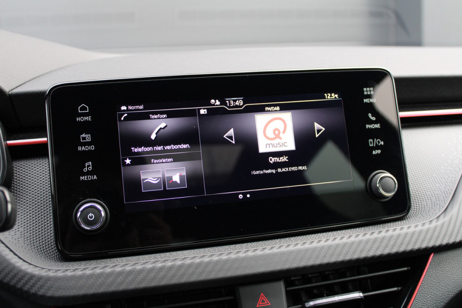 Škoda SCALA 1.5 TSI Monte Carlo | BTW | PANO | STOEL+STUURVERWARMING | ACC | CAMERA |