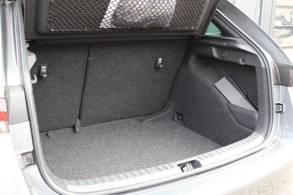 Škoda SCALA 1.5 TSI Monte Carlo | BTW | PANO | STOEL+STUURVERWARMING | ACC | CAMERA |