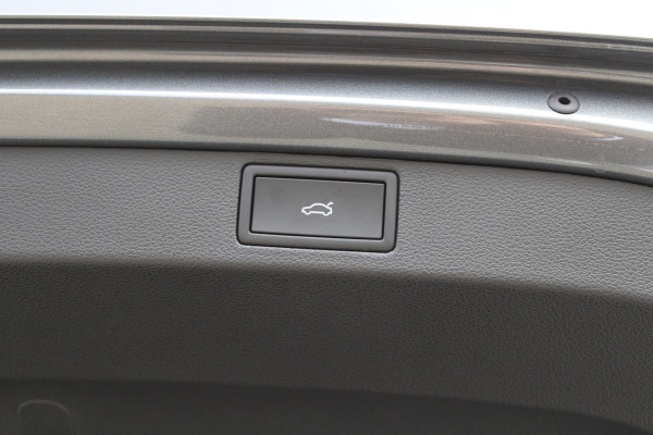 Škoda SCALA 1.5 TSI Monte Carlo | BTW | PANO | STOEL+STUURVERWARMING | ACC | CAMERA |