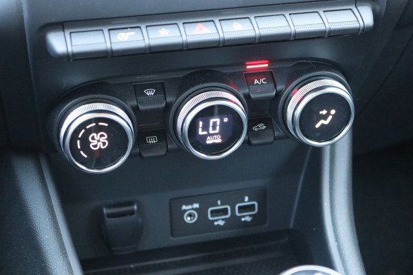 Renault Captur 1.3 TCe 140PK Intens Navigatie/Trekhaak/Camera/18-Inch