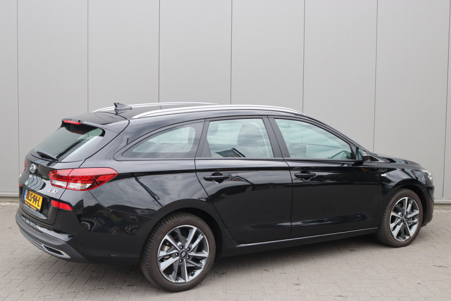 Hyundai i30 Wagon 160PK T-GDi Hybrid Automaat Comfort Navigatie/Camera/Parkeerhulp/Winter-pack