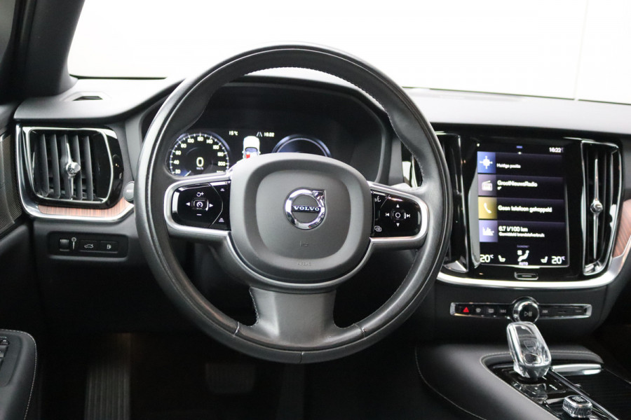 Volvo V60 2.0 T8 390PK Recharge AWD Inscription Trekhaak-2000KG/360-camera/Winter-pack/Memory-stoel