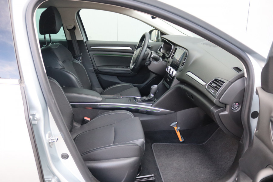 Renault Mégane 1.3 TCe 140PK Automaat Intens Carplay-android/Parkeerhulp/Keyfree/Cruise-control