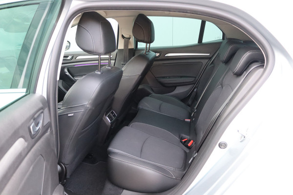 Renault Mégane 1.3 TCe 140PK Automaat Intens Carplay-android/Parkeerhulp/Keyfree/Cruise-control