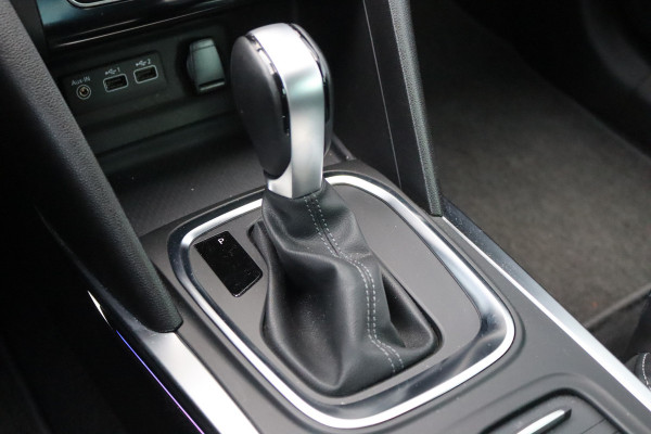 Renault Mégane 1.3 TCe 140PK Automaat Intens Carplay-android/Parkeerhulp/Keyfree/Cruise-control