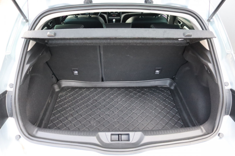 Renault Mégane 1.3 TCe 140PK Automaat Intens Carplay-android/Parkeerhulp/Keyfree/Cruise-control