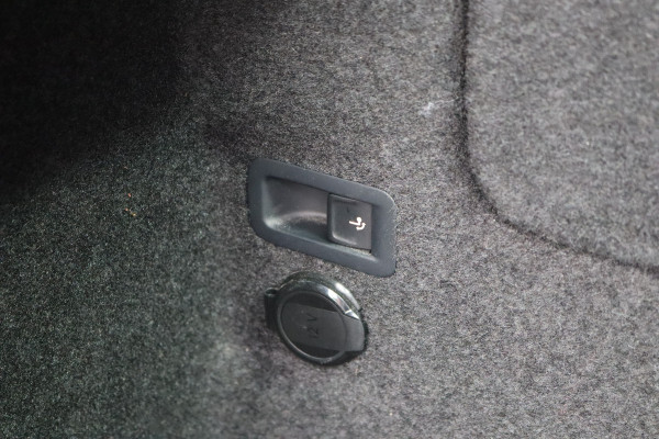 Seat Tarraco 1.4 TSI e-Hybrid PHEV FR Trekhaak/Leder/20-inch/Open-dak/Winter-pack/Keyfree