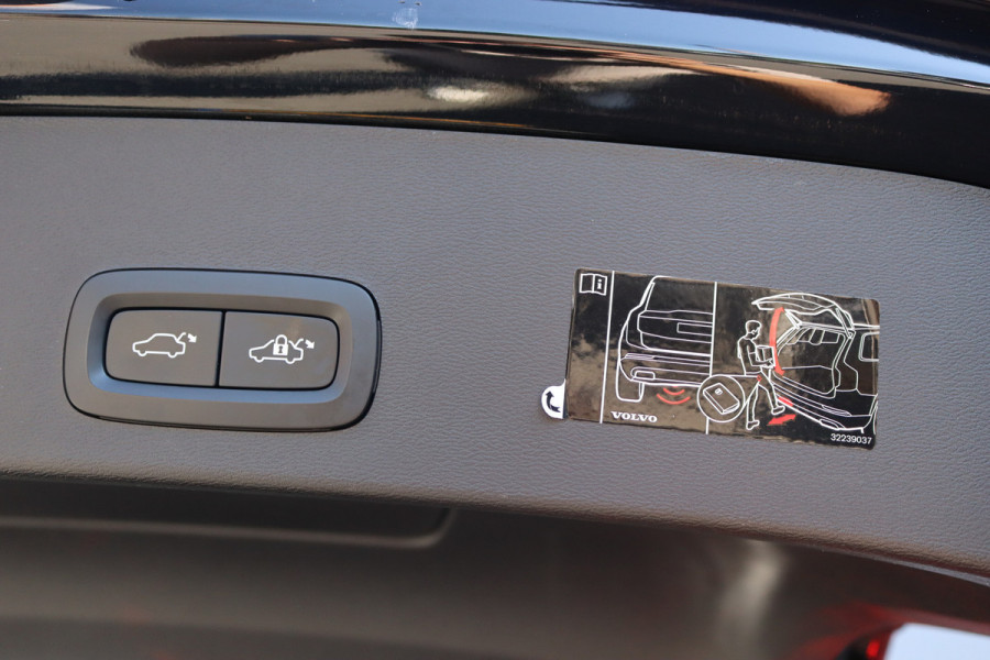 Volvo XC40 1.5 T5 PHEV Recharge Inscription Leder/360-camera/Carplay-android/Keyfree