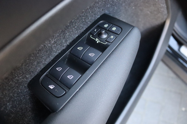 Volvo XC40 1.5 T5 PHEV Recharge Inscription Leder/360-camera/Carplay-android/Keyfree