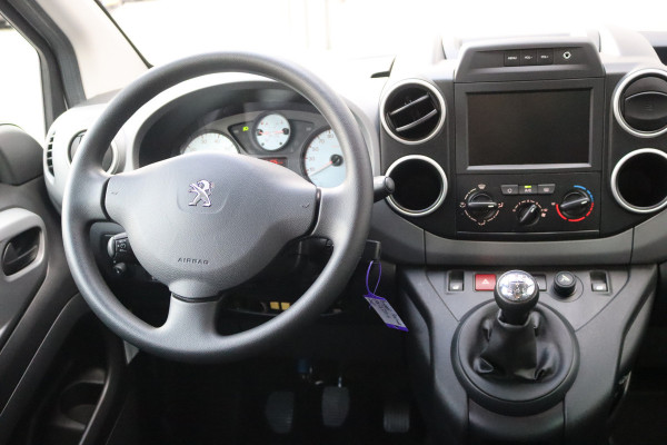 Peugeot Partner Tepee 1.2 PureT. 110PK Allure Trekhaak/Navigatie/Camera/Parkeerhulp
