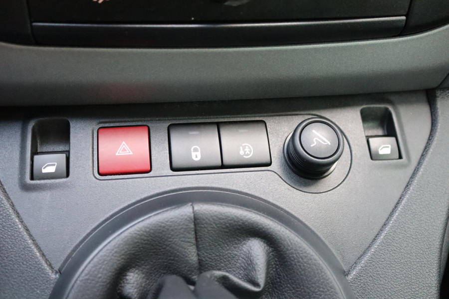 Peugeot Partner Tepee 1.2 PureT. 110PK Allure Trekhaak/Navigatie/Camera/Parkeerhulp