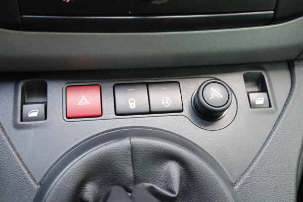 Peugeot Partner Tepee 1.2 PureT. 110PK Allure Trekhaak/Navigatie/Camera/Parkeerhulp