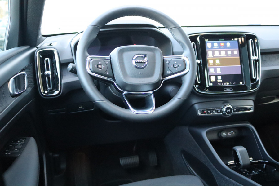 Volvo C40 Recharge Core 69 kWh 232PK Winterpack/Camera/Panoramadak/Cruise-Control