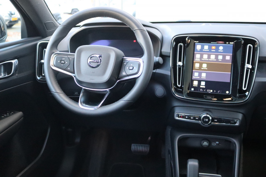 Volvo C40 Recharge Core 69 kWh 232PK Winterpack/Camera/Panoramadak/Cruise-Control