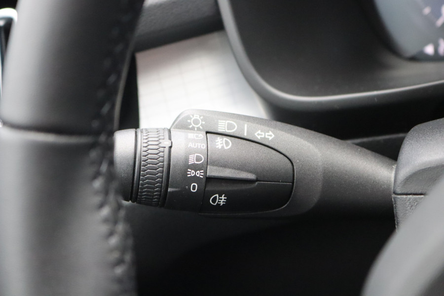 Volvo XC40 1.5 T4 PHEV Recharge Inscription Expr. Carplay-android/Parkeerhulp/Elektr.-klep