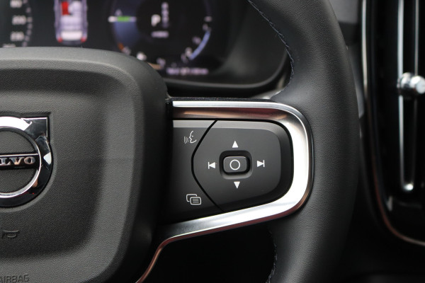 Volvo XC40 1.5 T4 PHEV Recharge Inscription Expr. Carplay-android/Parkeerhulp/Elektr.-klep