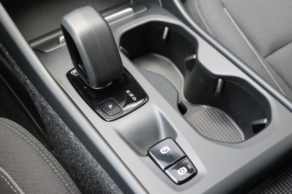 Volvo XC40 1.5 T4 PHEV Recharge Inscription Expr. Carplay-android/Parkeerhulp/Elektr.-klep