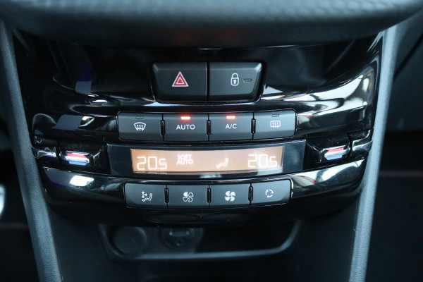 Peugeot 2008 1.2 PureT. 130PK GT-line 1-ste-eigenaar/Trekhaak/Panoramadak/Camera/Carplay-android