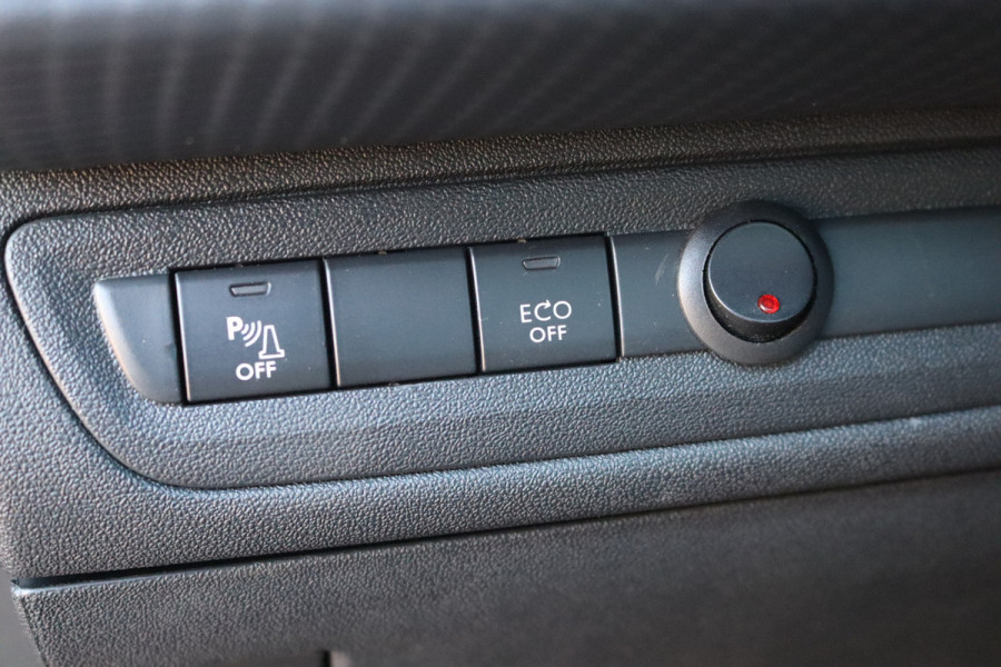 Peugeot 2008 1.2 PureT. 130PK GT-line 1-ste-eigenaar/Trekhaak/Panoramadak/Camera/Carplay-android