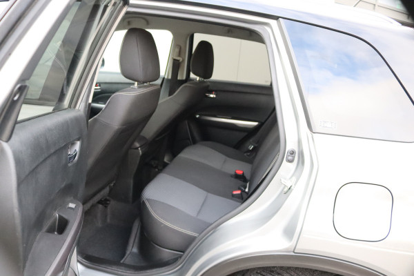 Suzuki Vitara 1.0 Boosterjet 110PK Select Trekhaak/Stoelverwarming/Camera/Cruise-control