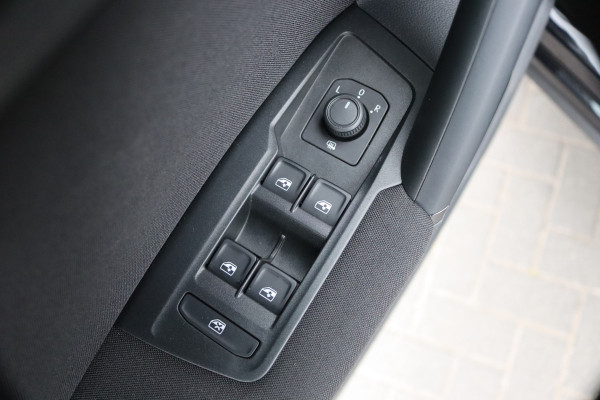 Volkswagen Tiguan 1.5 TSI 150PK Automaat Life Navigatie/Camera/Stoelverwarming/Keyless