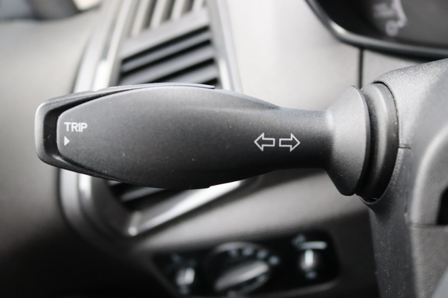 Ford EcoSport 125PK EcoB. Titanium S Trekhaak/Cruise-control/Camera/Stoelverwarming