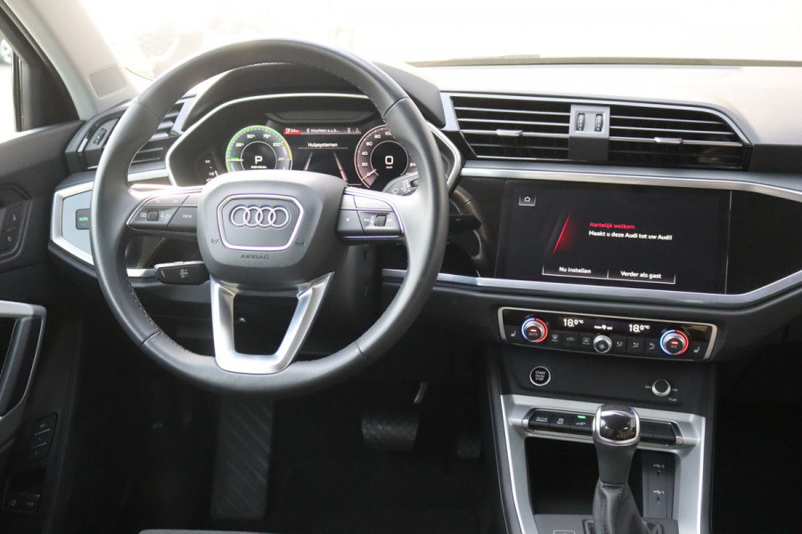 Audi Q3 45 TFSI e PHEV S-line Carplay-android/Camera/Memory-stoel/Stoelverwarming/Keyfree/Full-LED