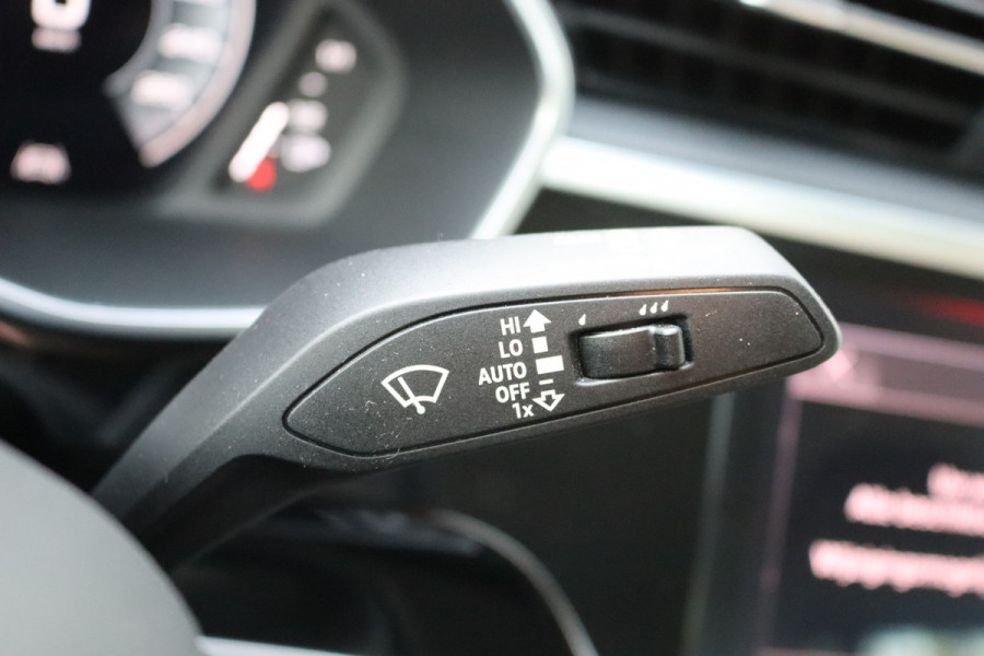 Audi Q3 45 TFSI e PHEV S-line Carplay-android/Camera/Memory-stoel/Stoelverwarming/Keyfree/Full-LED