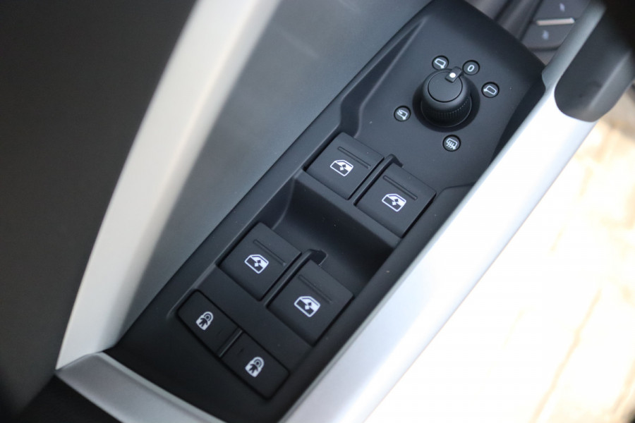 Audi Q3 45 TFSI e PHEV S-line Carplay-android/Camera/Memory-stoel/Stoelverwarming/Keyfree/Full-LED