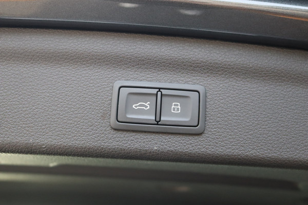 Audi Q3 45 TFSI e PHEV S-line Carplay-android/Camera/Memory-stoel/Stoelverwarming/Keyfree/Full-LED