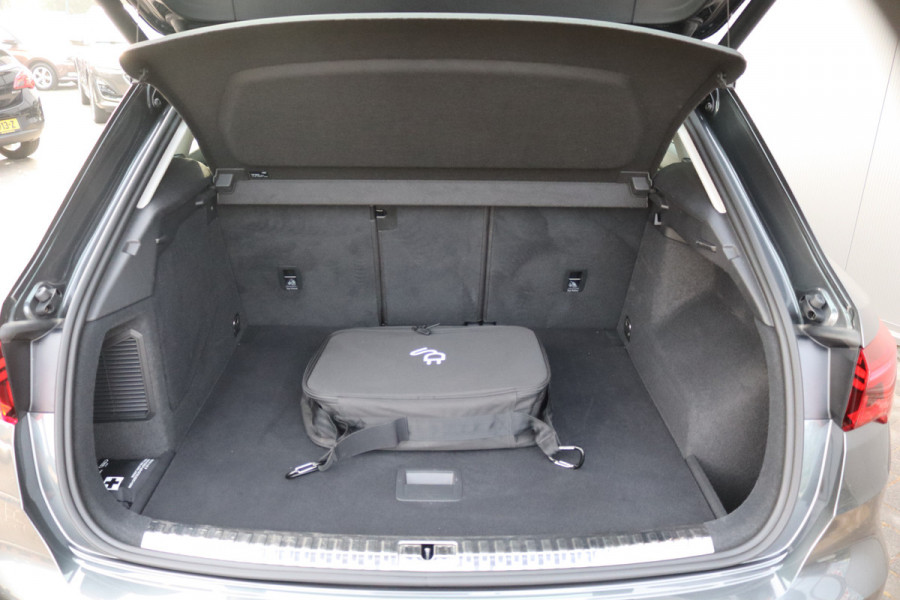 Audi Q3 45 TFSI e PHEV S-line Carplay-android/Camera/Memory-stoel/Stoelverwarming/Keyfree/Full-LED