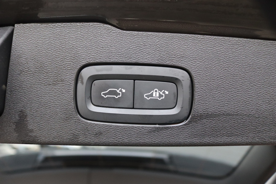 Volvo V60 2.0 T8 390PK Recharge AWD Inscription Trekhaak-2000KG/360-camera/Pano-dak/Winter-pack/Memory-stoel