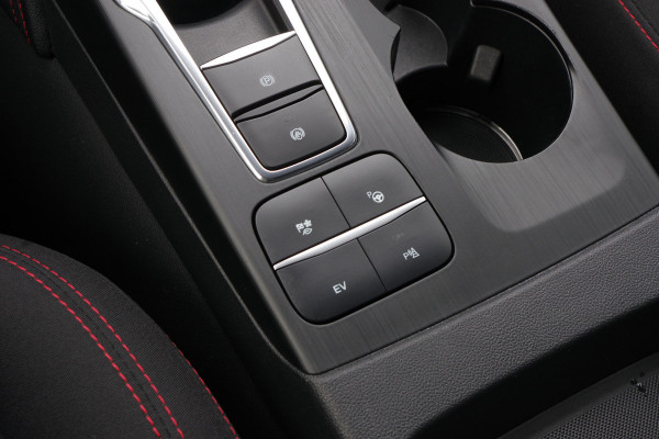 Ford Kuga 2.5 PHEV ST-Line 225 PK, 360 Camera, Adap. Cruise Control