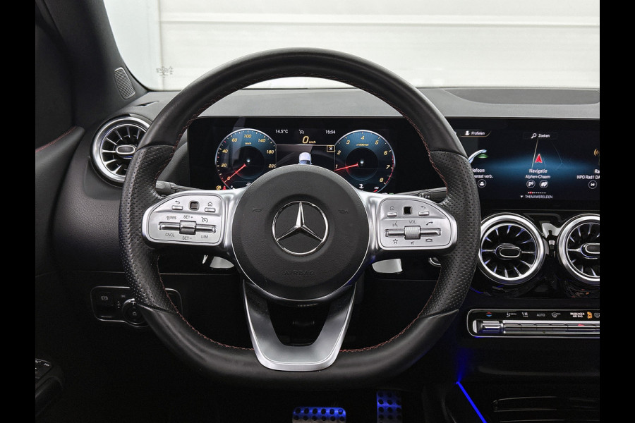 Mercedes-Benz B-Klasse 180 Business Solution AMG Panoramadak | Lichtmetalen velgen | MBUX  wide screen | navigatie | Parking support | Sfeerverlichting | Inclusief 24 maanden MB Certified garantie voor Europa.