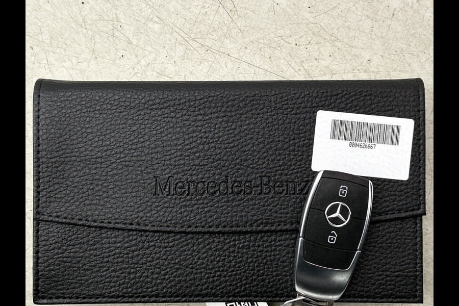 Mercedes-Benz B-Klasse 180 Business Solution AMG Panoramadak | Lichtmetalen velgen | MBUX  wide screen | navigatie | Parking support | Sfeerverlichting | Inclusief 24 maanden MB Certified garantie voor Europa.