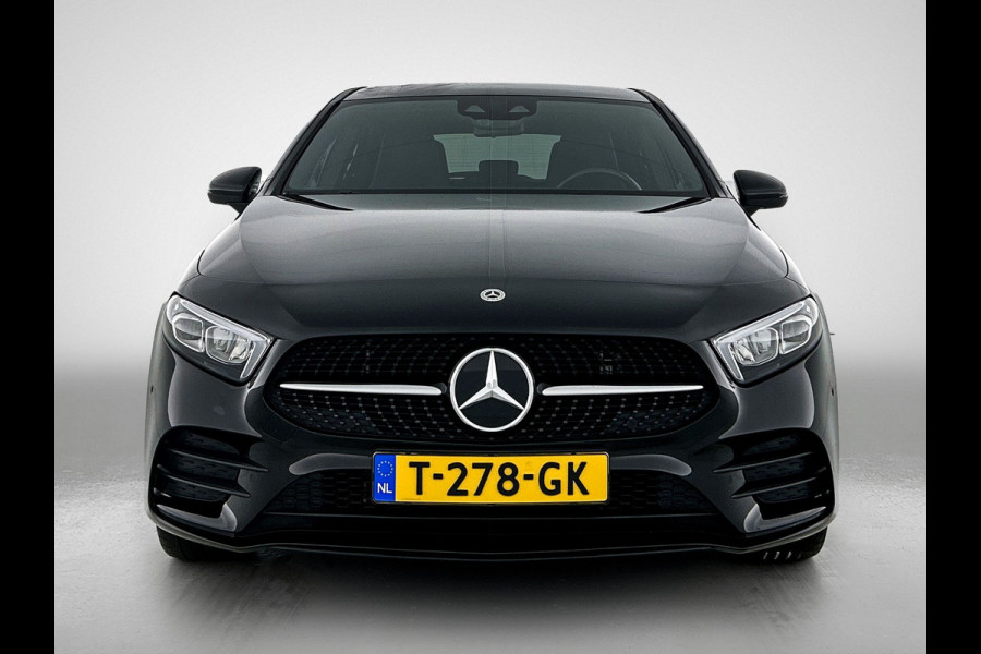 Mercedes-Benz A-Klasse 250 e Business Solution AMG Limited 5 Spaaks lichten metalen | MBUX wide screen | Navigatie | Parking support met camera achter | Inclusief 24 maanden MB Certified garantie voor Europa.