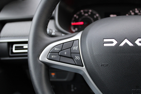 Dacia Sandero 1.0 TCe 90 Expression | BTW | AUTOMAAT | STOELVERWARMING | CAMERA |