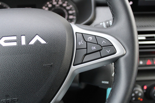 Dacia Sandero 1.0 TCe 90 Expression | BTW | AUTOMAAT | STOELVERWARMING | CAMERA |