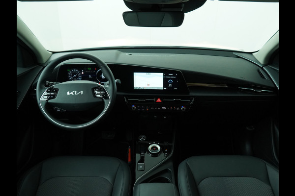Kia Niro EV DynamicLine 64.8 kWh Airco - Apple Carplay/Android Auto - Cruise Control - Navigatie - Vervolgbotsing Preventie - Fabrieksgarantie tot 06-2031
