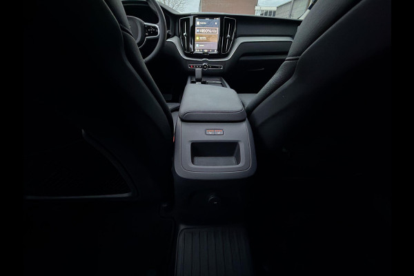 Volvo XC60 2.0 T8 Plug-in hybrid Plus Black Edition 455PK Long Range | Skyroof | FOUR-C | 21" | Stoel- stuurverwaming | 360 Camera