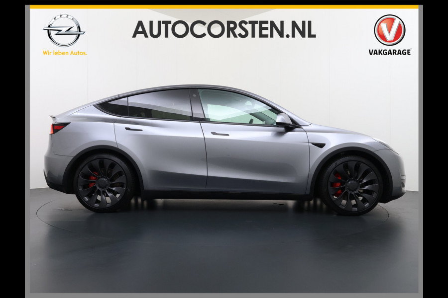 Tesla Model Y Performance 534pk 0-100 3,8 sec. Trekhaak AWD 78,1kWh Warmte-pomp FSD-Comp.3 AutoPilot Carbon-Spoiler Elekr.Achterklep AMD-Ryzen 3xCamera Navi LED ACC DAB Voorverwarmen interieur en Keyless via App One-Pedal-Drive Rode Remklauwen Garantie op Accu 03-02-2031 maz. 192.000km max. 250Kw laadvermogen !