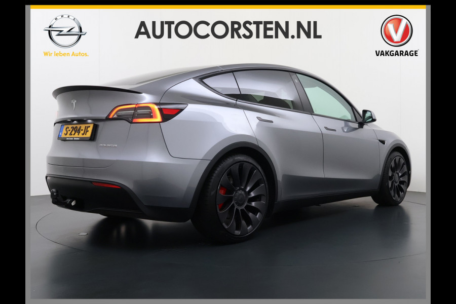 Tesla Model Y Performance 534pk 0-100 3,8 sec. Trekhaak AWD 78,1kWh Warmte-pomp FSD-Comp.3 AutoPilot Carbon-Spoiler Elekr.Achterklep AMD-Ryzen 3xCamera Navi LED ACC DAB Voorverwarmen interieur en Keyless via App One-Pedal-Drive Rode Remklauwen Garantie op Accu 03-02-2031 maz. 192.000km max. 250Kw laadvermogen !