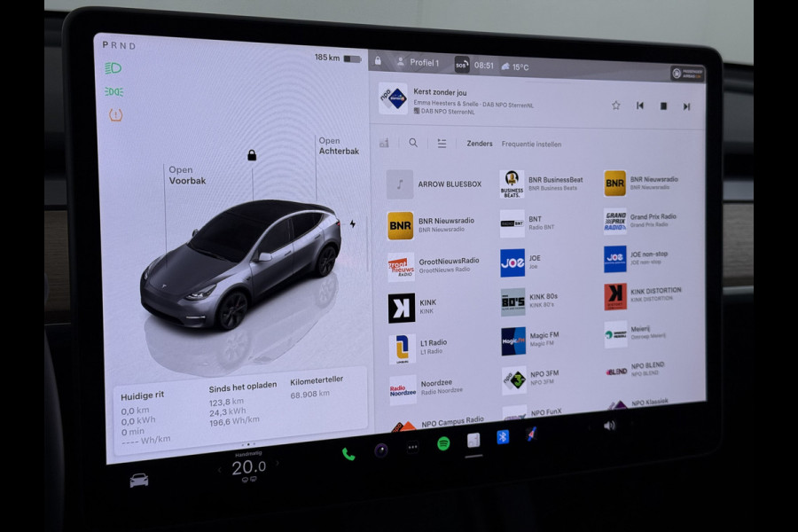 Tesla Model Y Performance 534pk 0-100 3,8 sec. Trekhaak AWD 78,1kWh Warmte-pomp FSD-Comp.3 AutoPilot Carbon-Spoiler Elekr.Achterklep AMD-Ryzen 3xCamera Navi LED ACC DAB Voorverwarmen interieur en Keyless via App One-Pedal-Drive Rode Remklauwen Garantie op Accu 03-02-2031 maz. 192.000km max. 250Kw laadvermogen !