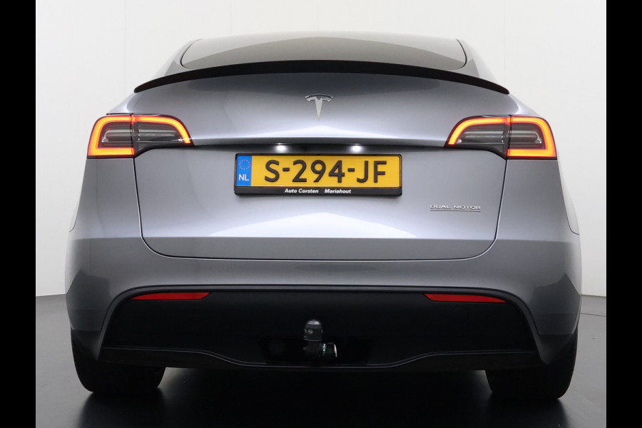 Tesla Model Y Performance 534pk 0-100 3,8 sec. Trekhaak AWD 78,1kWh Warmte-pomp FSD-Comp.3 AutoPilot Carbon-Spoiler Elekr.Achterklep AMD-Ryzen 3xCamera Navi LED ACC DAB Voorverwarmen interieur en Keyless via App One-Pedal-Drive Rode Remklauwen Garantie op Accu 03-02-2031 maz. 192.000km max. 250Kw laadvermogen !